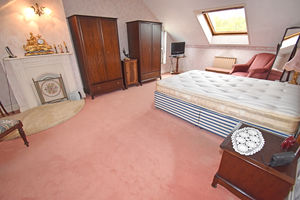 - click for photo gallery